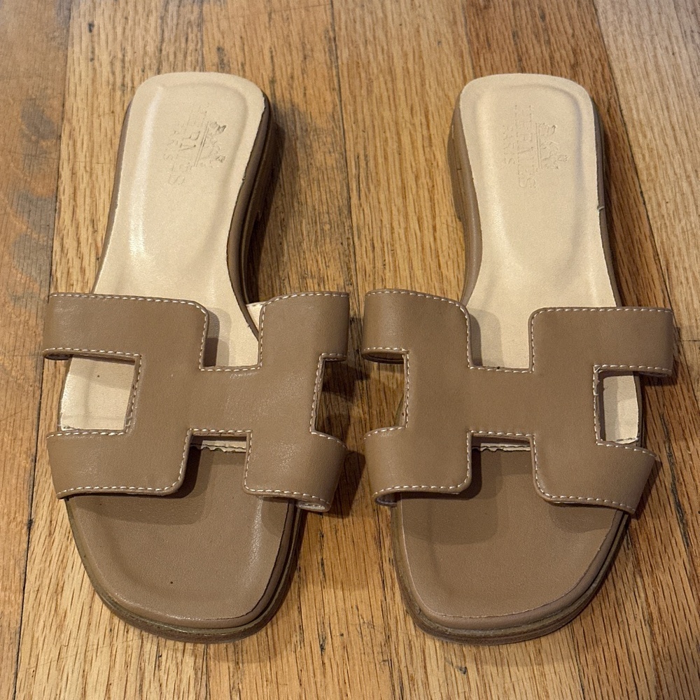 Hermes sandals